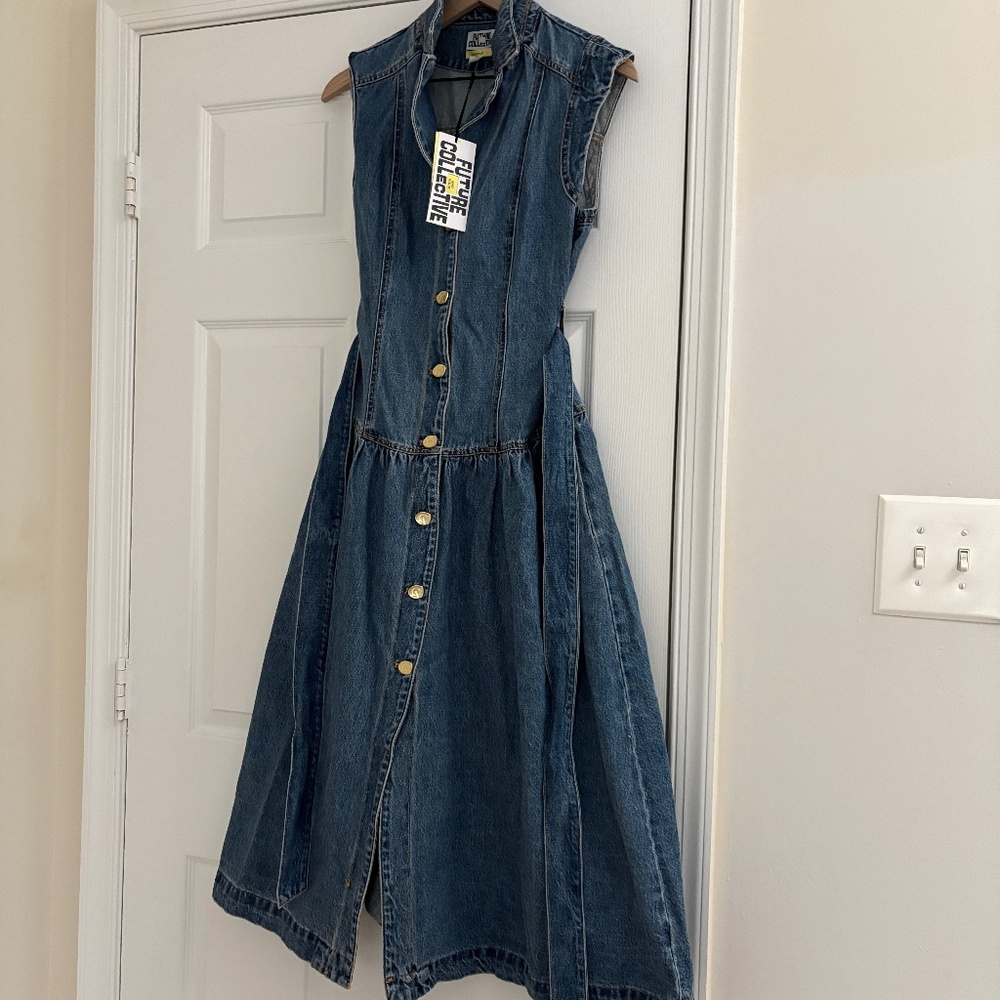 Future collective dress